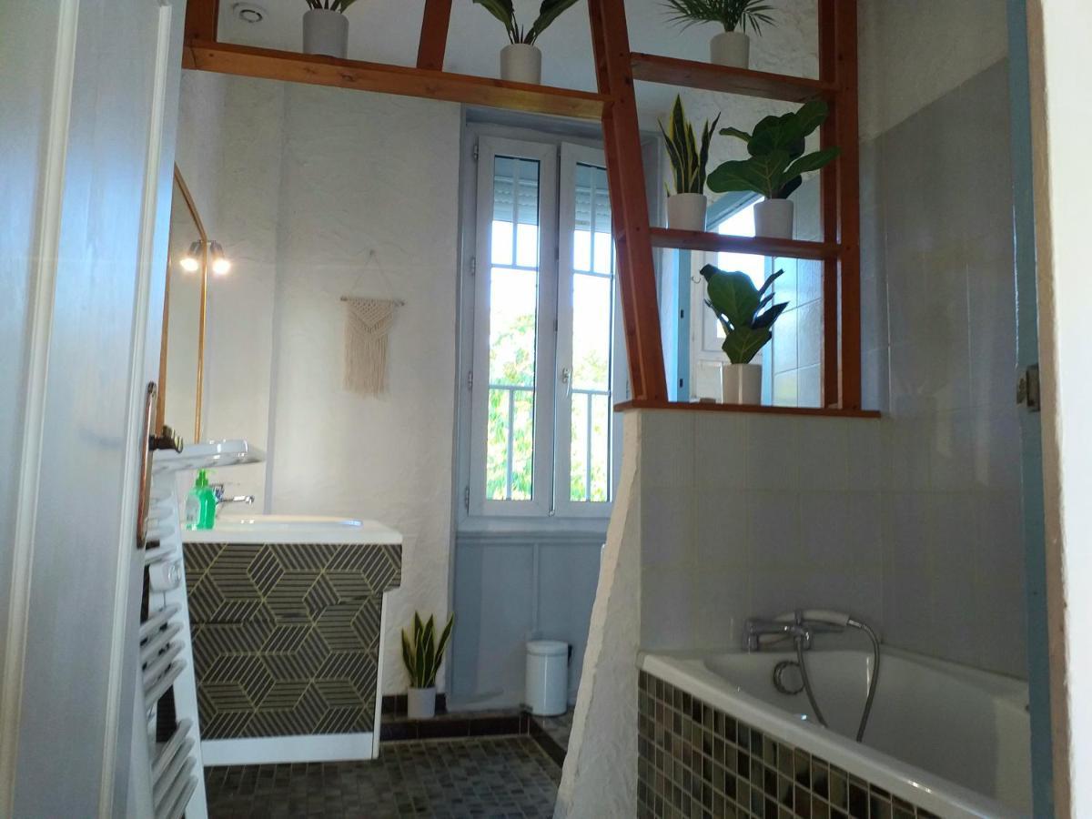 La Tour De Beurre- Appartement Lumineux Et Spacieux Бурж Екстериор снимка